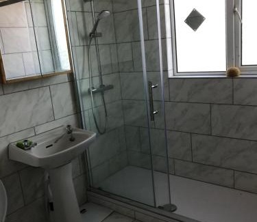 Ashton-under-Lyne Casa | Ashton Sallys’s