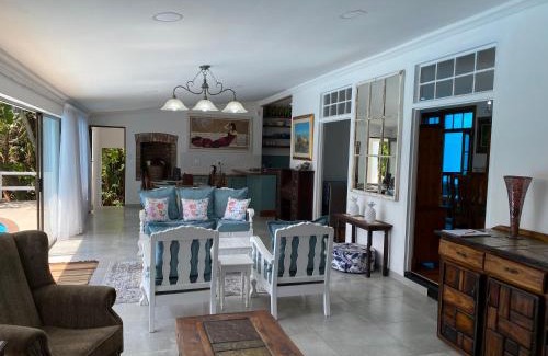 Port Edward Casa | Ashton Villa