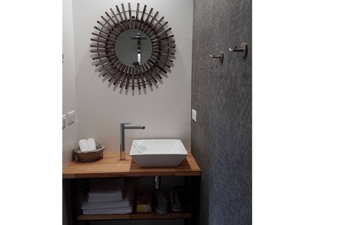Nyls Casa | Asinerie Kuleni