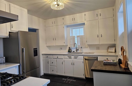 Lakeside Casa | Ask about winter specials for Healthcare travelers!