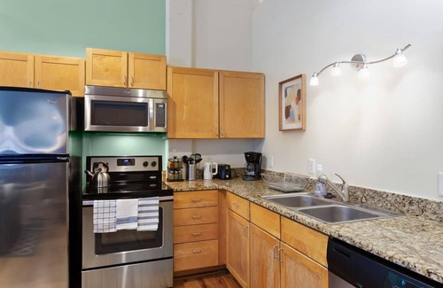 Downtown Apartamento | ASK FOR Discount-2br Hip Apt Apple TV Fastwifi