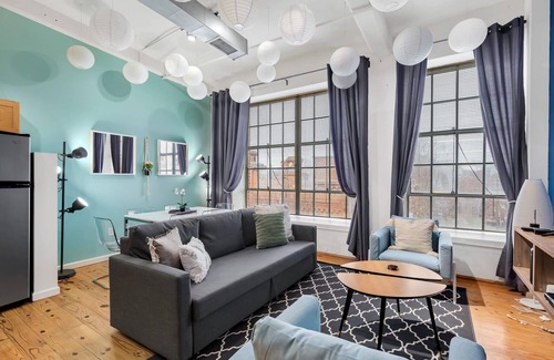 Downtown Apartamento | ASK FOR Discount-hip Vibrant 2BR Parking Wifi