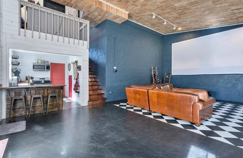 Southern Pines Casa | El granero en Bourbonville