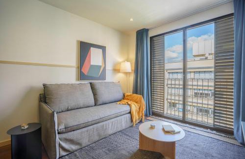 Barcelona Apartamento | Aspasios Diagonal Art Apartments