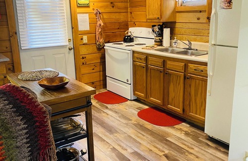 Logan Cabina | Aspen Cabina-Hocking Hills