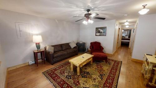 Red River Casa | Aspen Chant Cabin - WiFi - Washer - Dryer - Grill