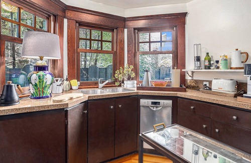 Upper Telegraph Apartamento | Aspen Room