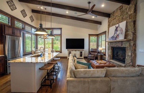 Silverthorne Apartamento | Aspen Sky Lodge - Walk to Clubhouse, Mountain Views