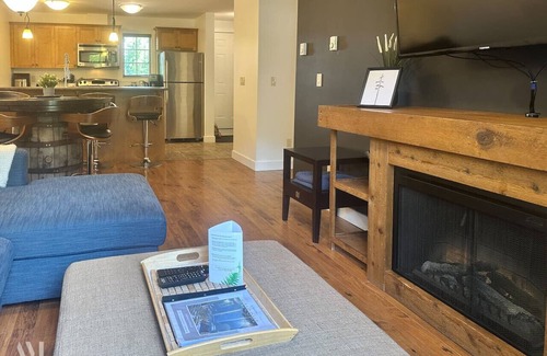 Golden Apartamento | Aspens Retreat - 1BR w/Hot Tub
