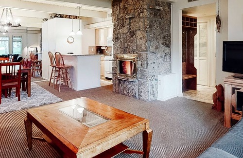 Snowmass Village Condominio | Aspenwood - CoralTree Residence Collection