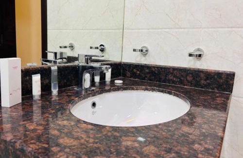 Juffair Apartamento | Aspire Tower-One Bedroom Sunny Solo Stay