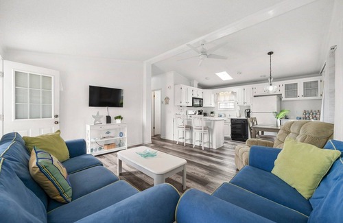 Assateague Pointe Casa | Assateague Pointe home - gated community with tons of amenities for family fun. Located next door to FrontierTown.