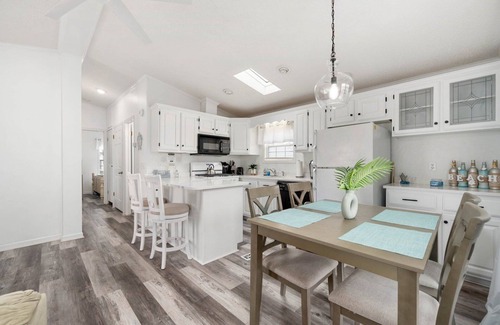 Assateague Pointe Casa | Assateague Pointe home - gated community with tons of amenities for family fun. Located next door to FrontierTown.
