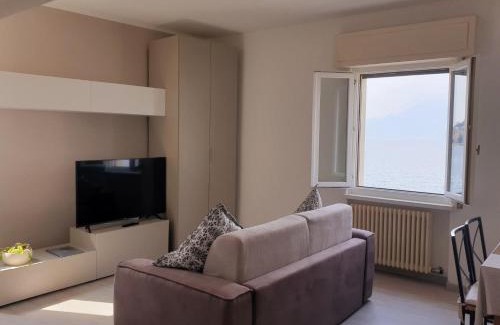 Assenza Apartamento | Assenza Lake Front Sweet Apartment