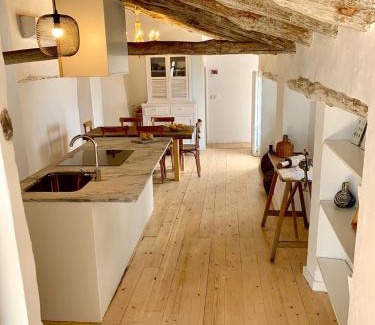 Galera Casa | Astarte House Up