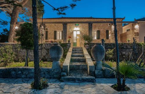 Agia Marina Villa | Astarte Villas - The Pine Tree Villa with Pool