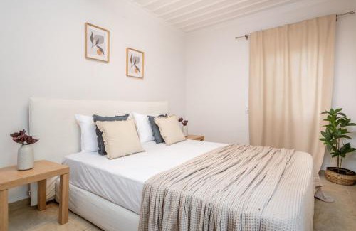 Agia Marina Villa | Astarte Villas - The Pine Tree Villa with Pool