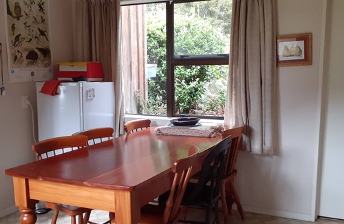 St. Arnaud Casa | Astelia Cottage, en Bridge St