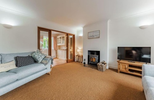 Holt Casa | Astley House - Norfolk Cottage Agency