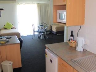 Port Macquarie Hotel | Aston Hill Motor Lodge