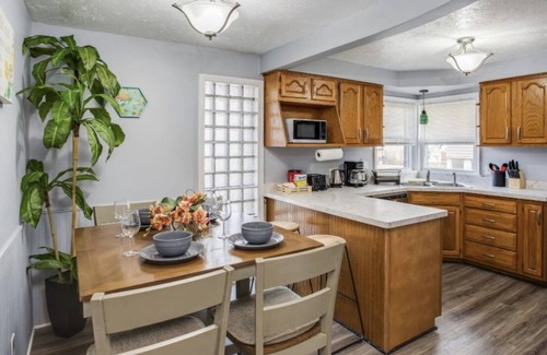 Rochester Casa | 👍 Astonishing Home Mins Away Airport/Dwtn/UofR/RIT