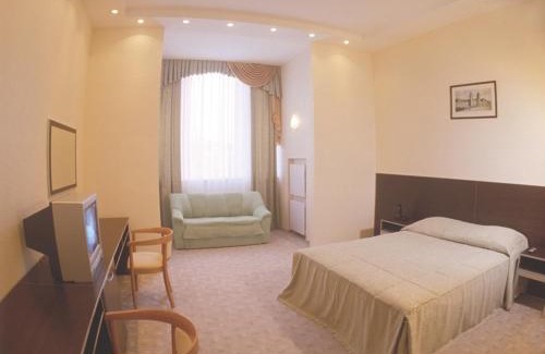 Dnipro Hotel | Astoria Hotel