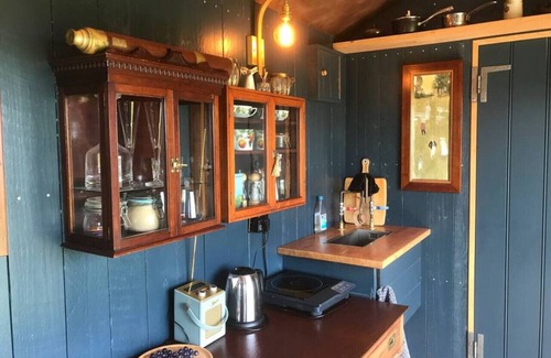 Beaminster Alquiler De RV | Astronomer Hut-glorious views with hot tub