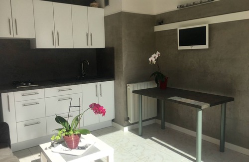 La Cadiere-d'Azur Apartamento | APARTAMENTO CON AIRE ACONDICIONADO PISCINA SEGURA APARCAMIENTO GRATUITO EN LA PLAYA WIFI TRAMPOL