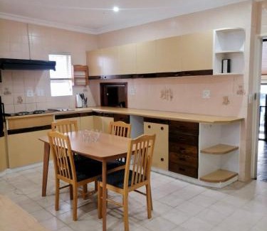 Northcliff Apartamento | At Bagley Tarrace house