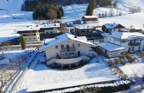 Bruck an der Grossglocknerstrasse Apartamento | Panorama Apartments Bruck TOP 1