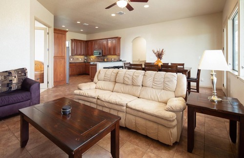 Canyon Lake Casa | At Canyon Lake CL1233 3 Bedroom Villa by RedAwning