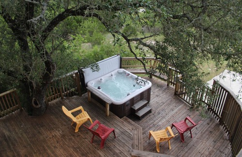 Canyon Lake Casa | At Canyon Lake CL1233 3 Bedroom Villa by RedAwning