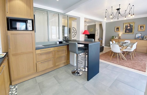 Reims Apartamento | At Clém's, 8 people, private garage, wifi + Netflix