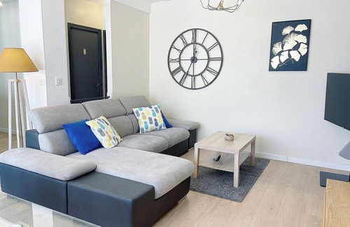 Reims Apartamento | At Clém's, 8 people, private garage, wifi + Netflix