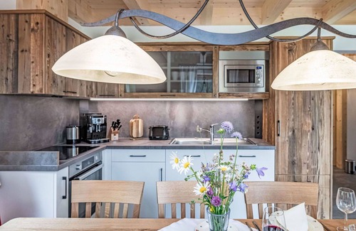 Heiligenblut Casa | Acogedor apartamento en villa para 6 personas con WIFI, TV, terraza y mascotas permitida