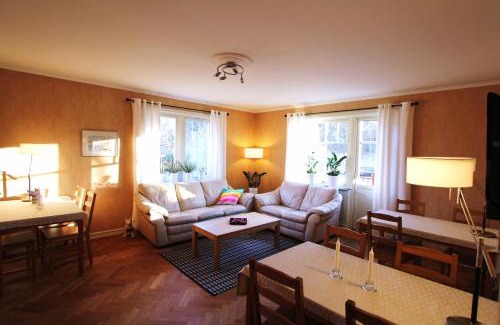 Vastra Frolunda Cama Y Desayuno | At Home Bed & Breakfast