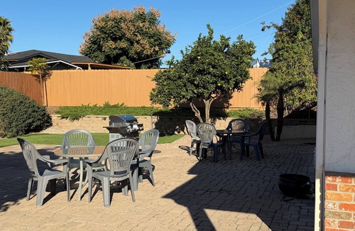 Central Escondido Casa | Inicio Necesitada de una familia