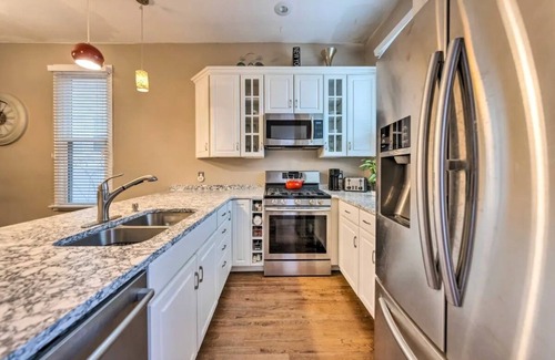 The Gate Casa | At home near Lafayette Square Pet-Friendly