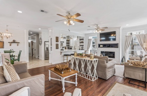 Crystal Shores Casa | At Last | 100' to Beach Access | Close to Shops & Dining | Private Pool
