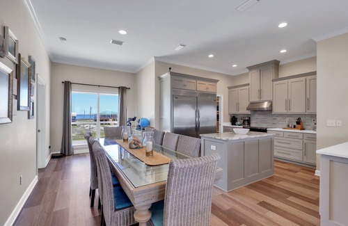 Dauphin Island Casa | At Last | Beach Front. Tons of amenities! Beautiful!