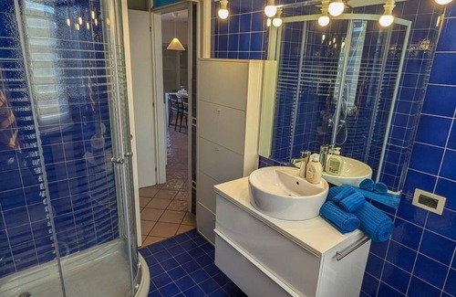 Sirmione Old Town Apartamento | At Paola's house Sirmione old town