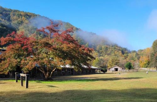 Ferguson Casa | At Rainbows Edge