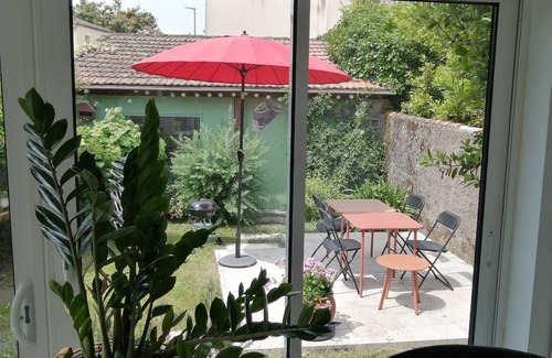 Trentemoult Casa | At the entrance to the charming village of TRENTEMOULT, La maison de Joséphine,