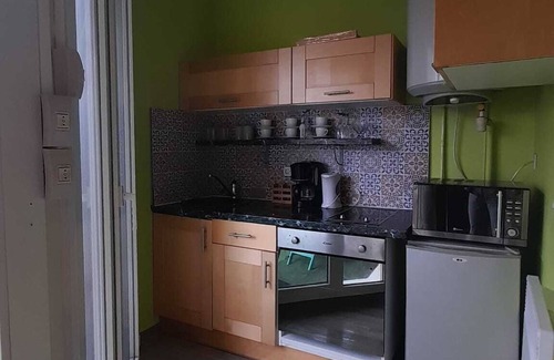 Cergy Apartamento | At the foot of the station and in the heart of the town of cergy le haut