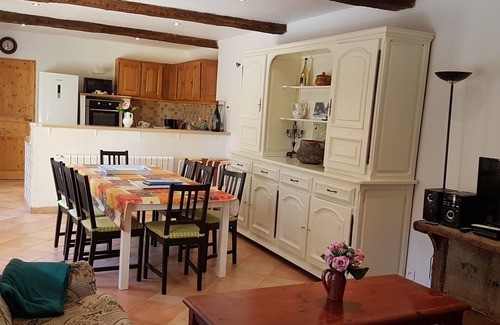 Les Arcs-sur-Argens Casa | A los pies de los viñedos, amueblado *** 120 m2, 3 dormitorios, piscina, 6 a 9 personas,