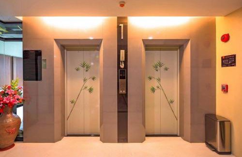 Rawai Hotel | At the tree by fatimah