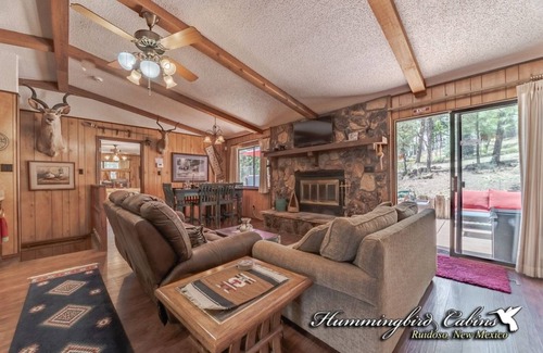 Ruidoso Cabina | At Wits' End: 'Don't be at your wits' end looking for a vacation rental!' Hot tub & Pool Table