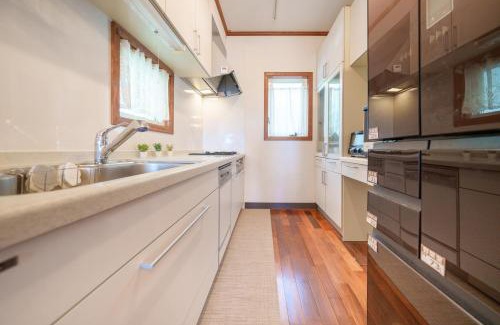 Atami Casa | Atami No 2 - Diamond Yu