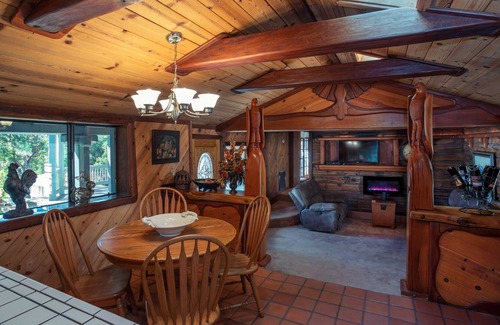 Atascadero Cabina | Atascadero Lodge, Loft & Lounge