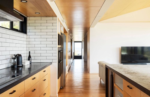 Coles Bay Casa | Atelier on Freycinet - Beachside Property